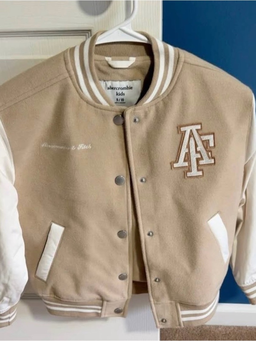 Abercrombie Kids Varsity Bomber Jacket Size 9/10 – New Without Tags